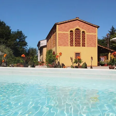 Charme, Casa de Férias